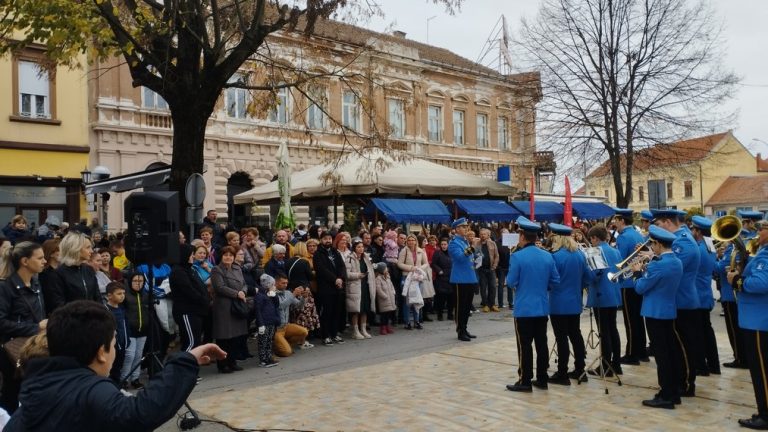 Vikend u znaku 667. rođendana, gradonačelnik časti kavom i čajem