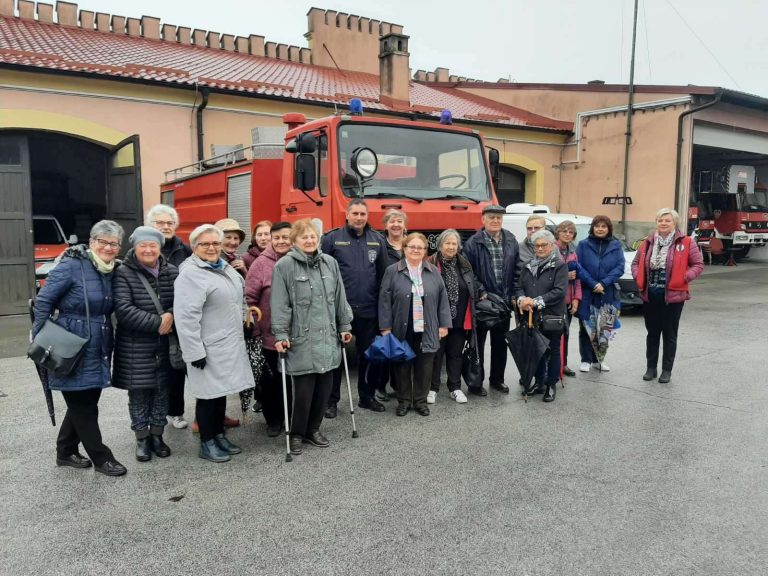 ‘Podravski humanitarci’ posjetili koprivničke vatrogasce i educirali se o opasnostima od požara