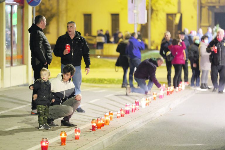 Gradovi i općine obilježavaju Dan sjećanja na žrtve Domovinskog rata i Dan sjećanja na žrtvu Vukovara i Škabrnje