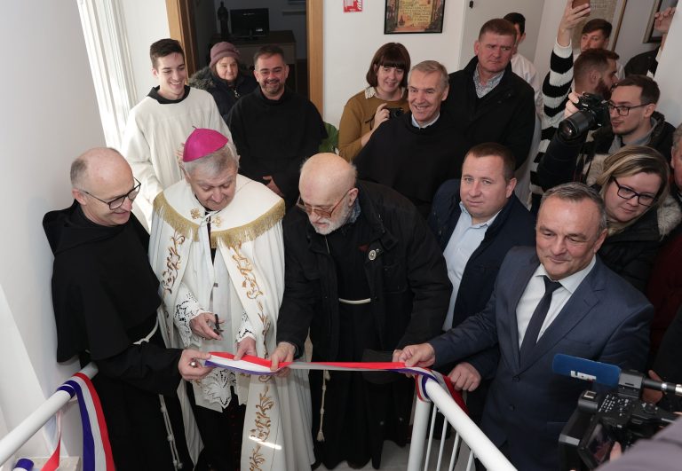 U Molvama svečano otvoren novi Dom za osobe starije dobi ‘Punina života’
