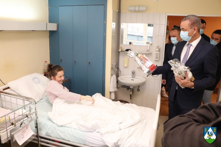 Župan Koren posjetio koprivničku bolnicu i čestitao rodiljama na prinovama