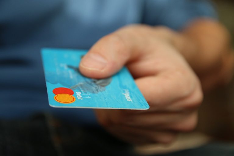 ODLIČNE VIJESTI Račun za redovna primanja od sada besplatan, evo što je potrebno učiniti