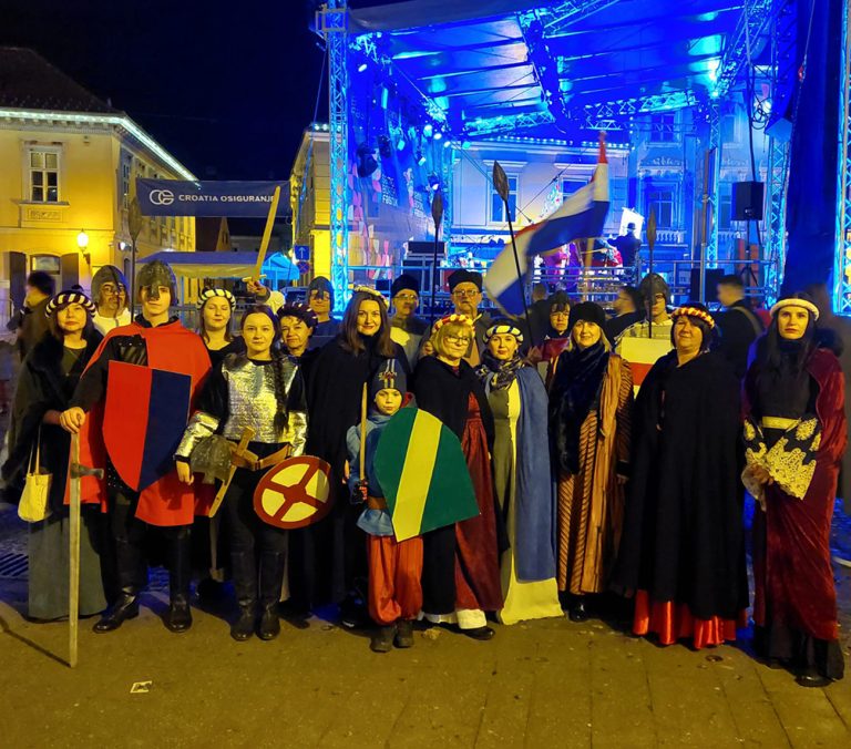 Scenskim prikazom ‘Komarnički knez Velimir’ Delovljani oduševili publiku u Samoboru