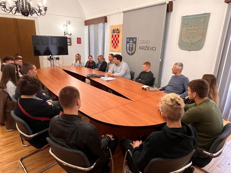 Maturanti umjesto koncerta tražili sufinanciranje maturalne večere. ‘Tako će svi imati jednake mogućnosti’