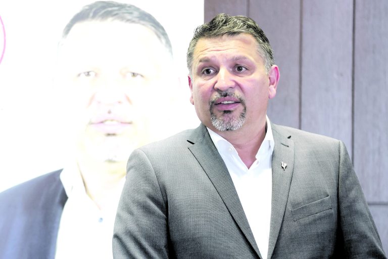 ROŠADA U REDOVIMA, OSNIVA SE NOVI KLUB Lacković neće biti u saborskom klubu Domovinskog pokreta?