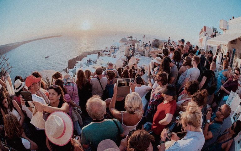 Prihodi rastu, a turistička infrastruktura se raspada. Traži se hitno obuzdavanje izgradnje