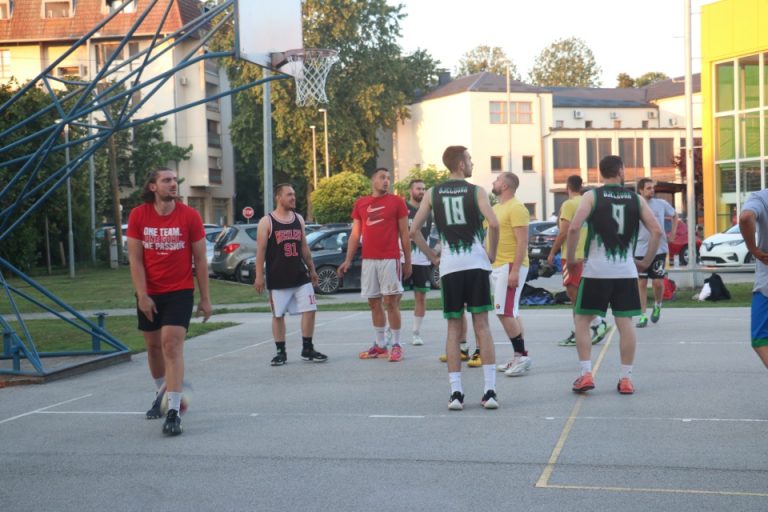 FOTO Noć košarke 19. put za redom u Đurđevcu okupila šest ekipa