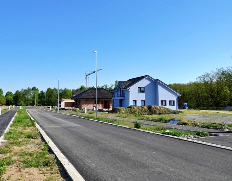 Obiteljskim kućama puni se nova ulica, mladim obiteljima za gradnju temelja 4.000 eura i oslobođenje od komunalnog doprinosa