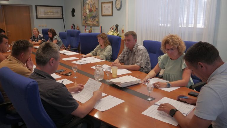 Srednjoškolcima će Općina financirati smještaj u učeničkim domovima