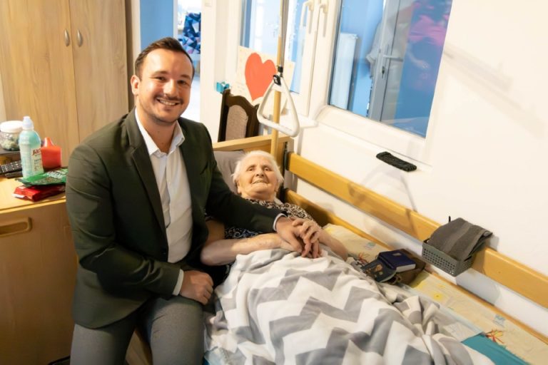 Općina isplaćuje 50 eura božićnice svojim umirovljenicima, evo do kad se mogu prijaviti