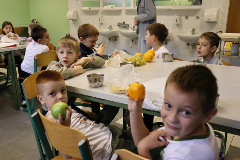 FOTO Smutek u projektu Zdravog doručka u Osnovnoj školi Đuro Ester