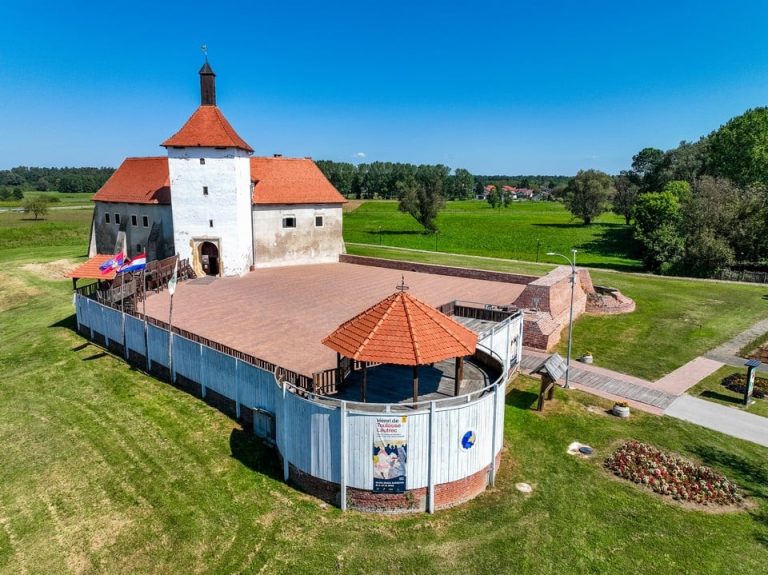 Započnite svoje čarobno bračno putovanje u Restoranu i pivnici Stari Grad Đurđevac