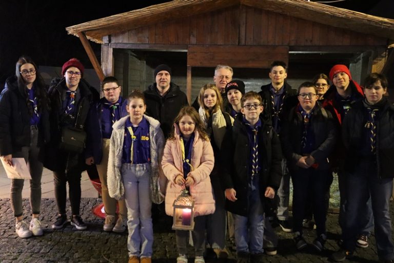 FOTO U Križevce stiglo Betlehemsko svijetlo mira