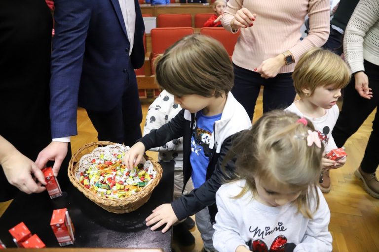 BOŽIĆNO DARIVANJE Grad Koprivnica će i ove godine razveseliti mališane