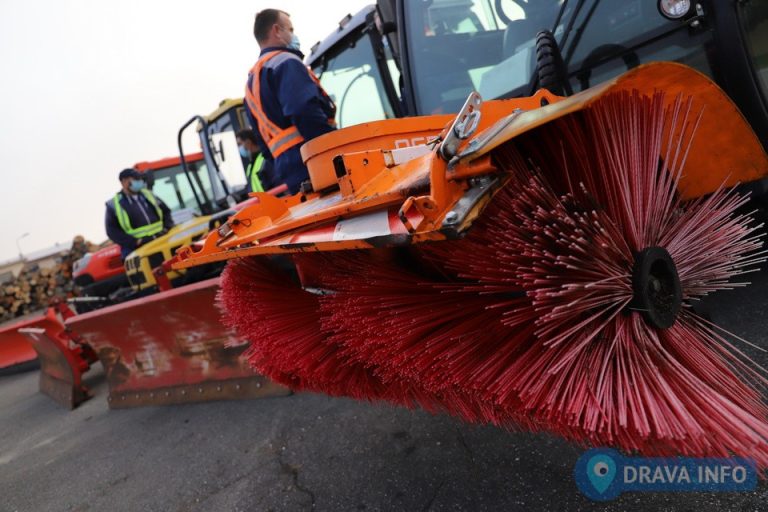 JUTARNJI MINUSI Općina vlasnicima objekata: Ako treba, dužni ste i nekoliko puta posipavati sol