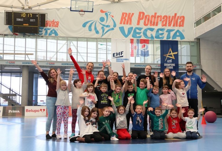 FOTO: SMIJEH, VESELJE I RADOST Mališani Tratinčice posjetili Podravka Vegetu, igrali se u Bepovoj dvorani, razgledali klupske trofeje…