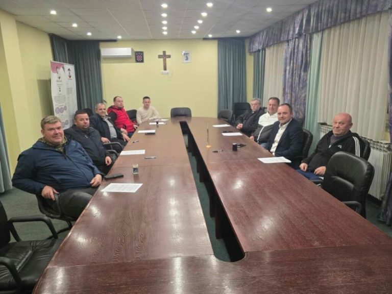 KOPRIVNIČKI IVANEC Načelnik Vrabelj potpisao ugovore s udrugama, za rad dobile 81.000 eura