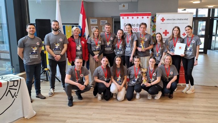 FOTO: BRAVO ZA SVE! Evo tko su pobjednici gradskog natjecanja mladih Crvenog križa