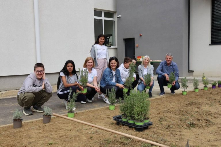 FOTO „Bakin vrt” – zeleni projekt Obrtničke škole Koprivnica i Komunalca