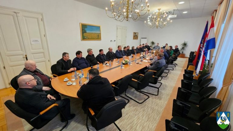 FOTO Županija nastavlja ulagati u kulturu i vjersku baštinu, vjerskim zajednicama dodijeljeno 195.000 eura