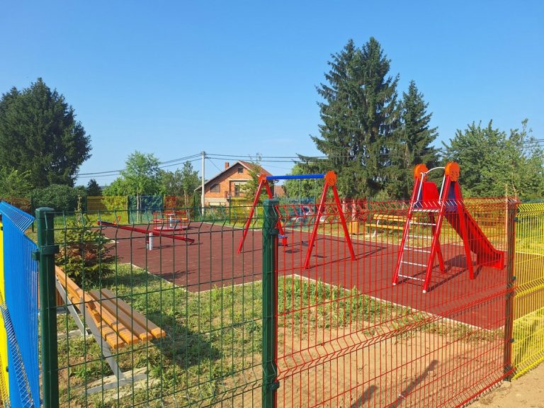 Završeni radovi na dječjem igralištu u Vlaislavu, načelnik Brljek pozvao sve klince na neograničeno korištenje
