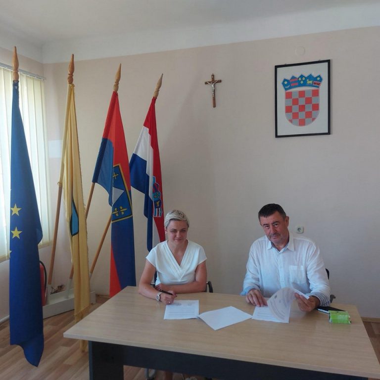 Potpisan ugovor o sanaciji cesta u Koprivničkim Bregima i Glogovcu