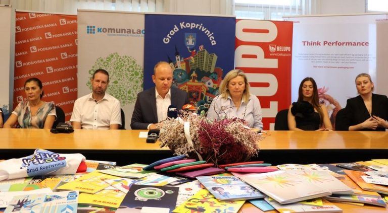 VESELO U ŠKOLU Grad Koprivnica i partneri ponovno osigurali besplatne bilježnice za sve osnovnoškolce