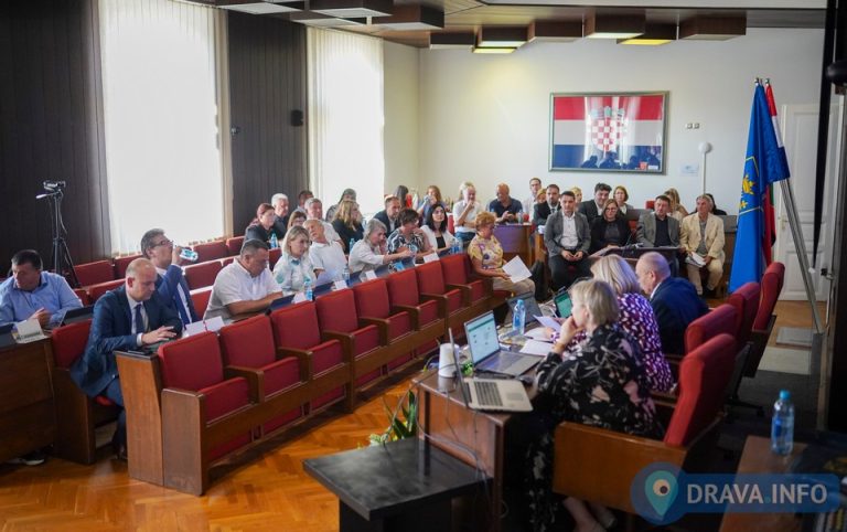 FOTO Velika većina podržala kreditno zaduženje Piškornice, župan Golubić najavio smanjenje svoje plaće