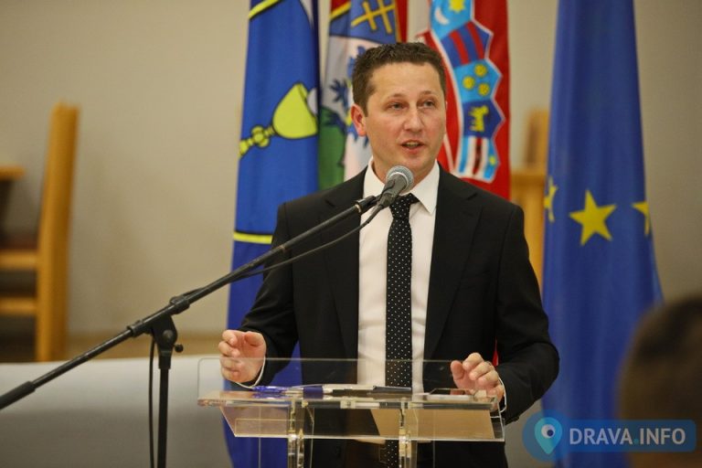 FOTO U Podravskim Sesvetama održana svečana sjednica, načelnik Derežić: Briga za najmlađe naš je prioritet
