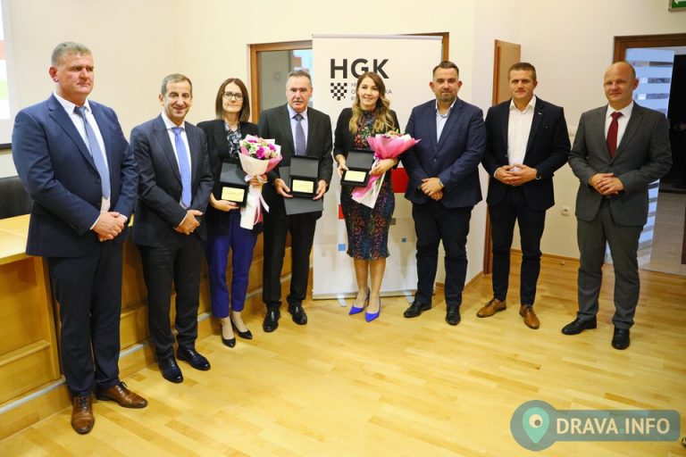 Hrvatska gospodarska komora dodijelila Zlatne kune najuspješnijim prošlogodišnjim gospodarstvenicima