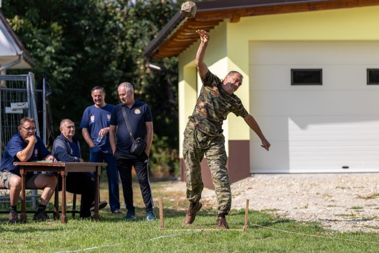 FOTO Branitelji se na memorijalu u Peterancu natjecali u sportskim igrama, a likovnjaci stvarali nove radove