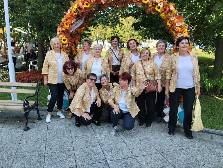 FOTO Novigradske žene predstavile tradiciju u Ogulinu