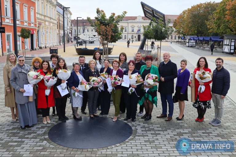 FOTO: SVJETSKI DAN UČITELJA Proglašene najbolje koprivničke učiteljice i odgojiteljice, Gačić: Učitelj je osoba koja se daje svim svojim srcem