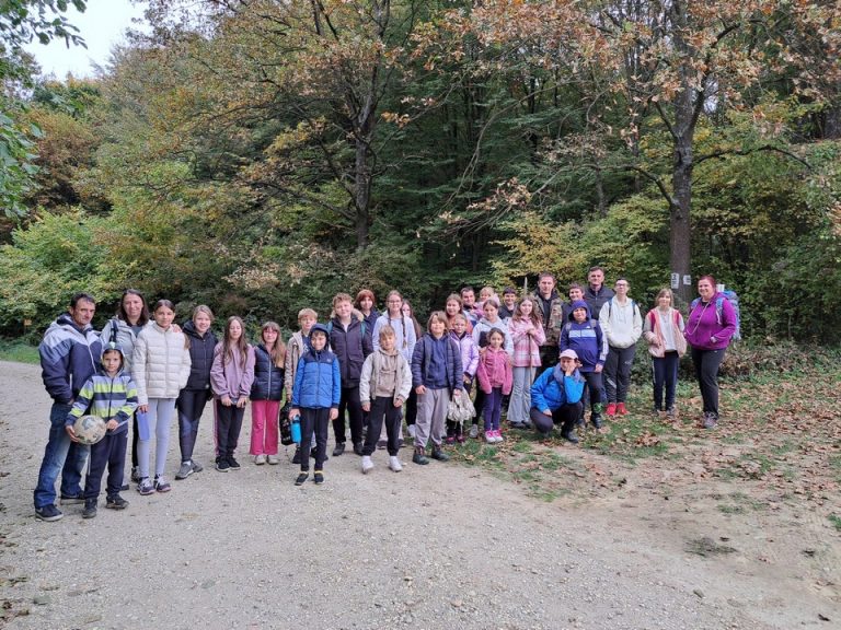 FOTO: UŽIVANCIJA U PRIRODI Mladi koprivnički planinari organizirali kestenijadu