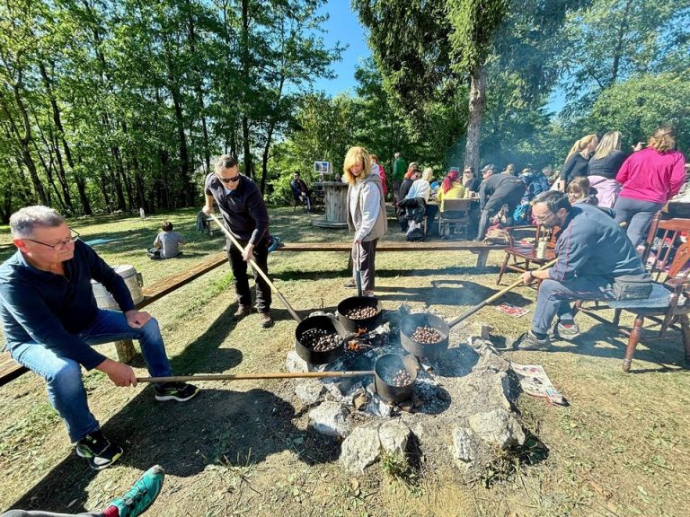 FOTO Tradicionalna kestenijada HPD-a Bilo: ‘Uživali smo u danu ispunjenom šetnjom, smijehom i mirisom pečenih kestena’