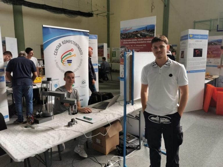 BRAVO! Učenici David Šarec i Matej Baranić osvojili zlato i srebro na Nacionalnoj izložbi mladih inovatora i tehničkog stvaralaštva