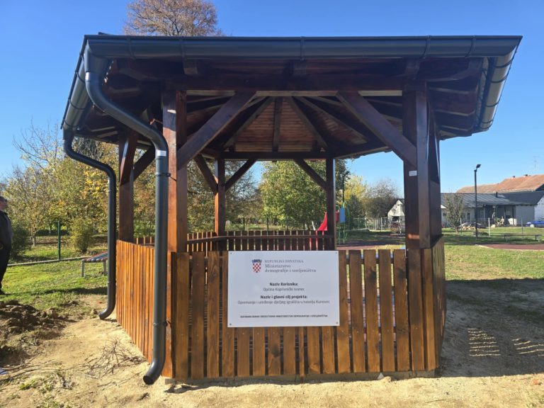 KOPRIVNIČKI IVANEC Završeni su radovi na opremanju i uređenju dječjeg igrališta u naselju Kunovec