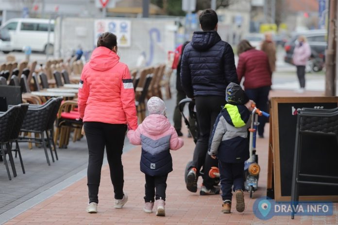 obitelj-ilustracija-roditelji-ilustracija-djeca-ilustracija-dijete-ilustracija