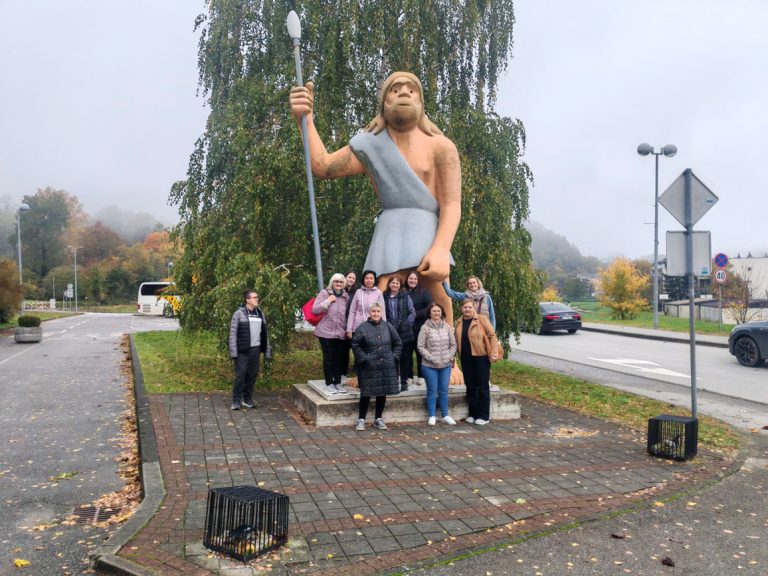 NOVIGRAD PODRAVSKI Udruga žena Delovi boravila u Muzeju krapinskih neandertalaca u Krapini