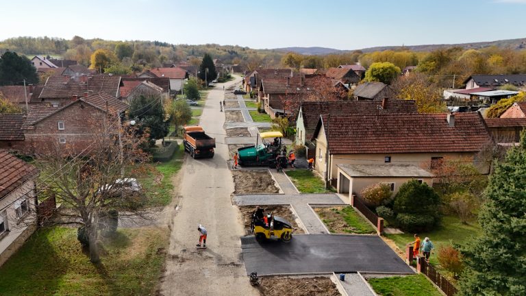 NOVIGRAD PODRAVSKI Završavaju se radovi na izgradnji pješačke staze u ulici Trnovec