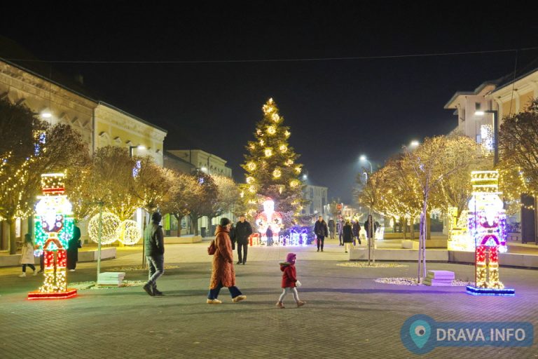 Grad Koprivnica sjaji svjetlošću 200.000 lampica