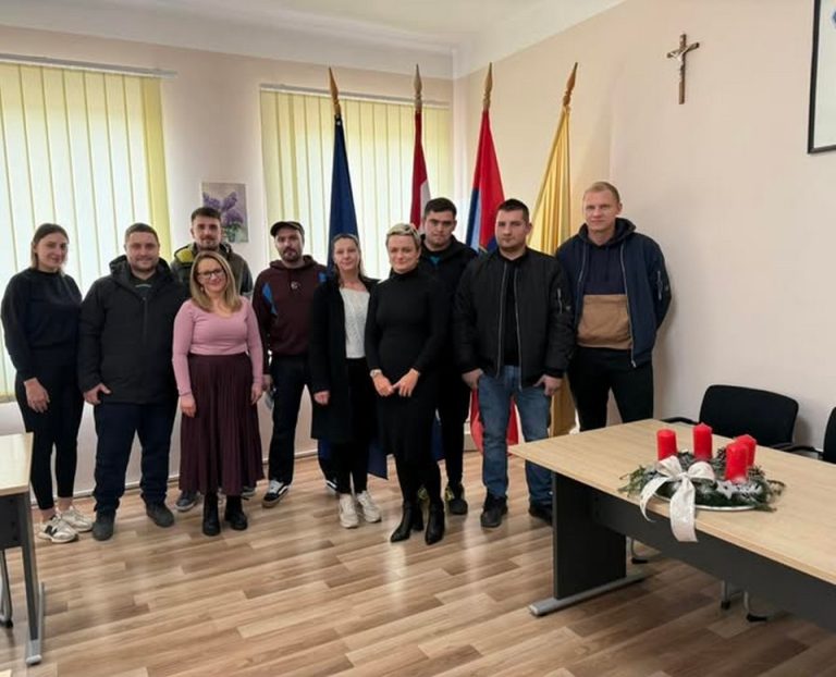 KOPRIVNIČKI BREGI Potpisani ugovori s 12 mladih obitelji: ‘U proračunu smo osigurali 48.000 eura’