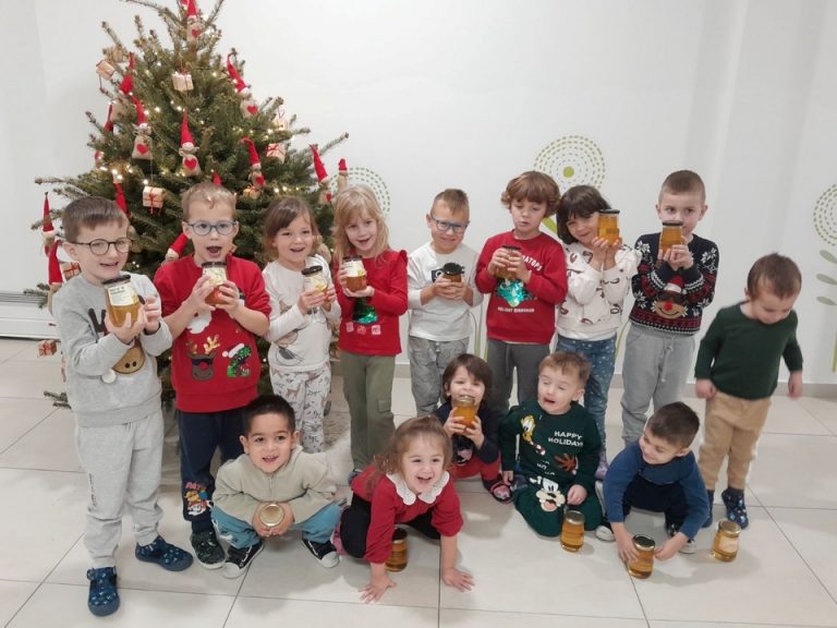 FOTO Grad najmlađe odlučio iznenaditi medom, Janči: Promoviramo zdrave prehrambene navike i dajemo podršku lokalnim proizvođačima