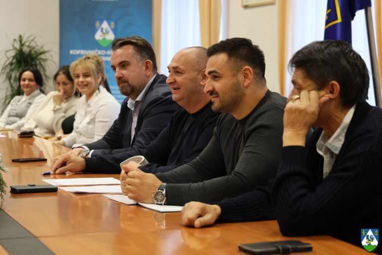 FOTO U Županiji se sastalo Vijeće romske nacionalne manjine, Golubić: Iskazujemo predanost suradnji i rješenjima temeljenim na razumijevanju