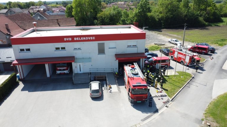 ZA MALE I VELIKE VATROGASCE U Đelekovcu sjednica skupštine i Prvi vatrogasni bal, u Kalinovcu Drugi vatrogasni kviz