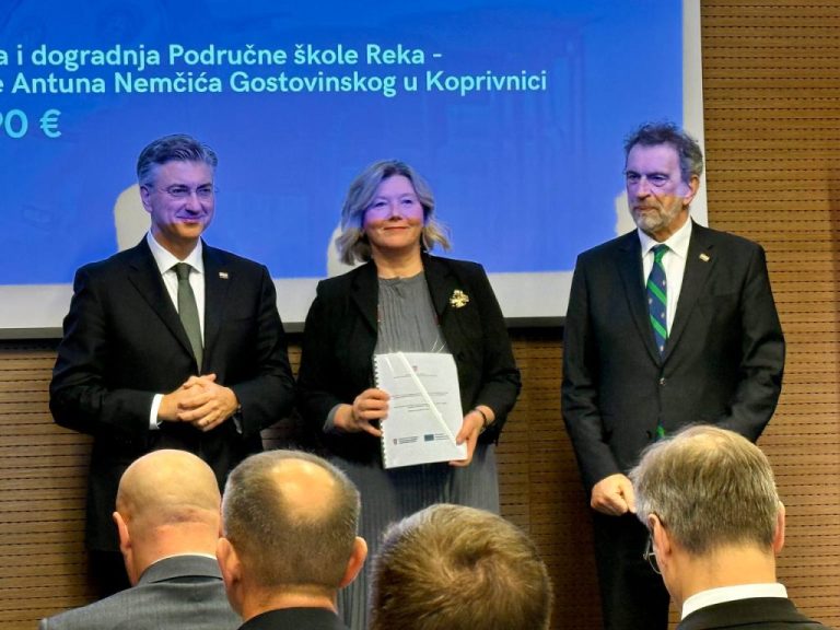 Potpisan ugovor o dogradnji i rekonstrukciji Područne škole Reka