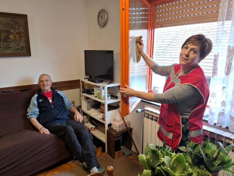 FOTO I ove godine 26 gerontodomaćica brinulo o starijima i nemoćnima: ‘U ovo blagdansko vrijeme važnost njihove pomoći i podrške još više dolazi do izražaja’