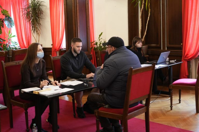 Počela podjela božićnica koprivničkim umirovljenicima