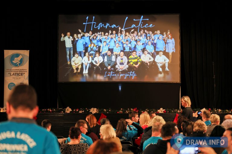 FOTO/VIDEO U Domoljubu premijerno izveden glazbeni spot Udruge Latice