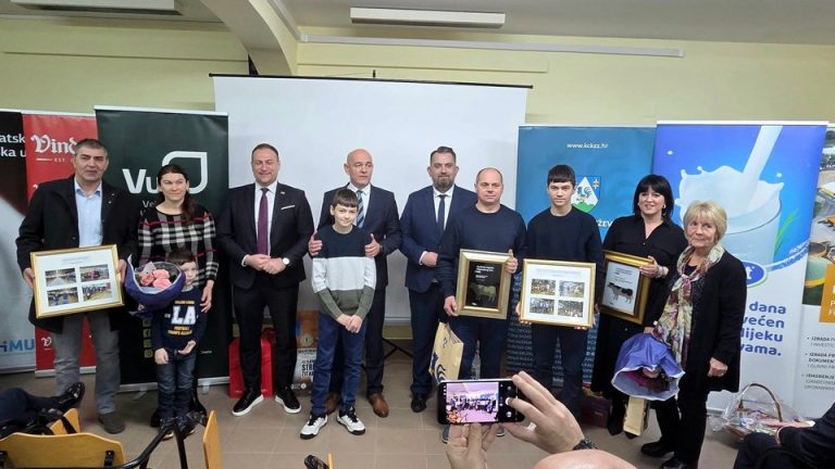 FOTO Ivica Mikulinjak proglašen najperspektivnijim mladim proizvođačem mlijeka u prošloj godini
